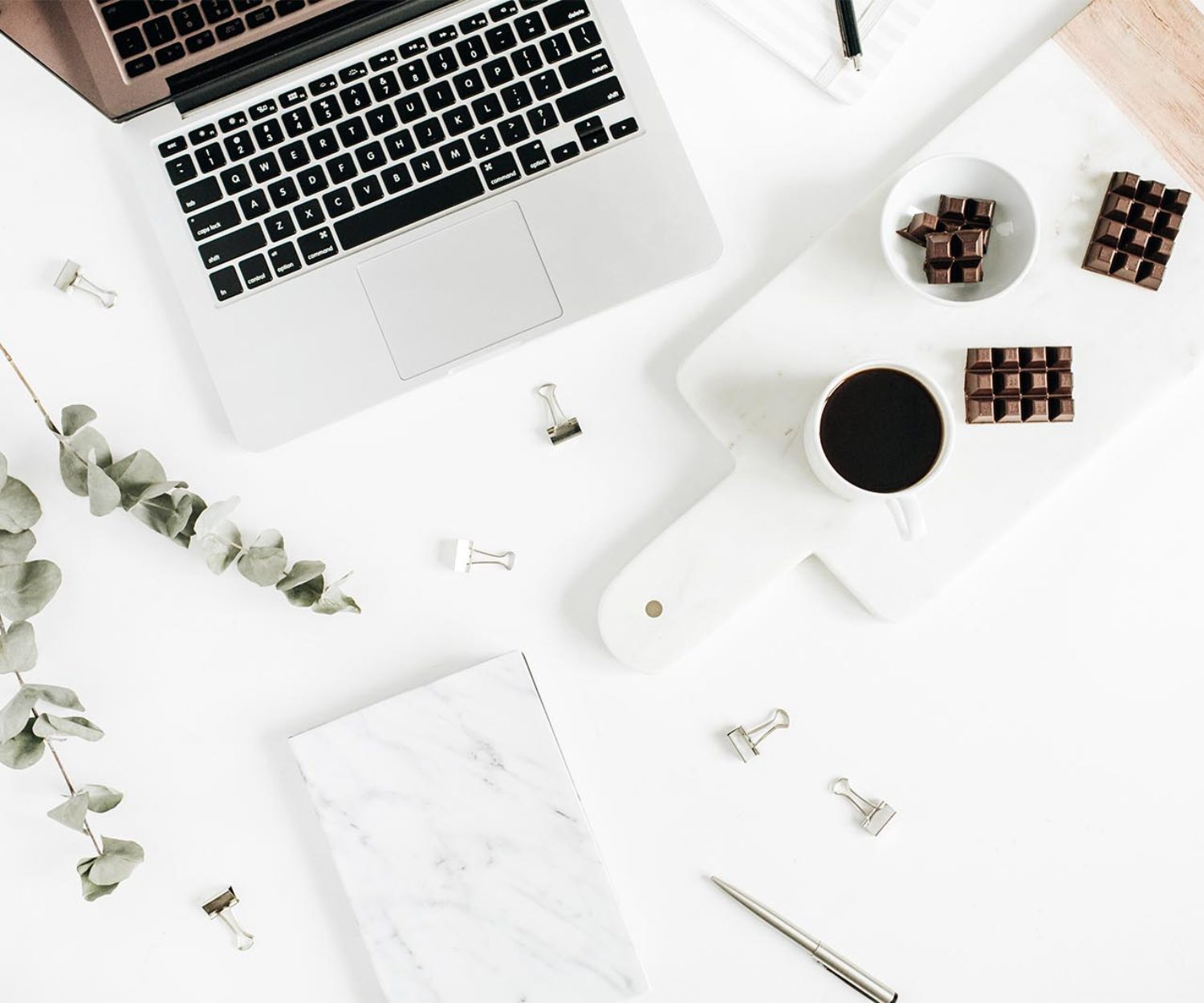 personal virtual assistant desk